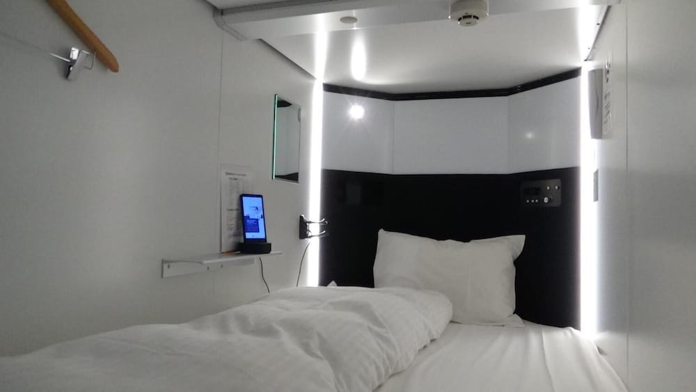 Фото Hearts Capsule Hotel & SPA Hakata