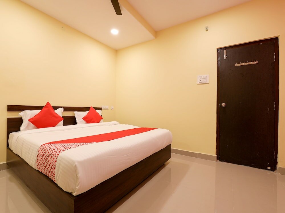 Фото Oyo 13569 Virat Residency