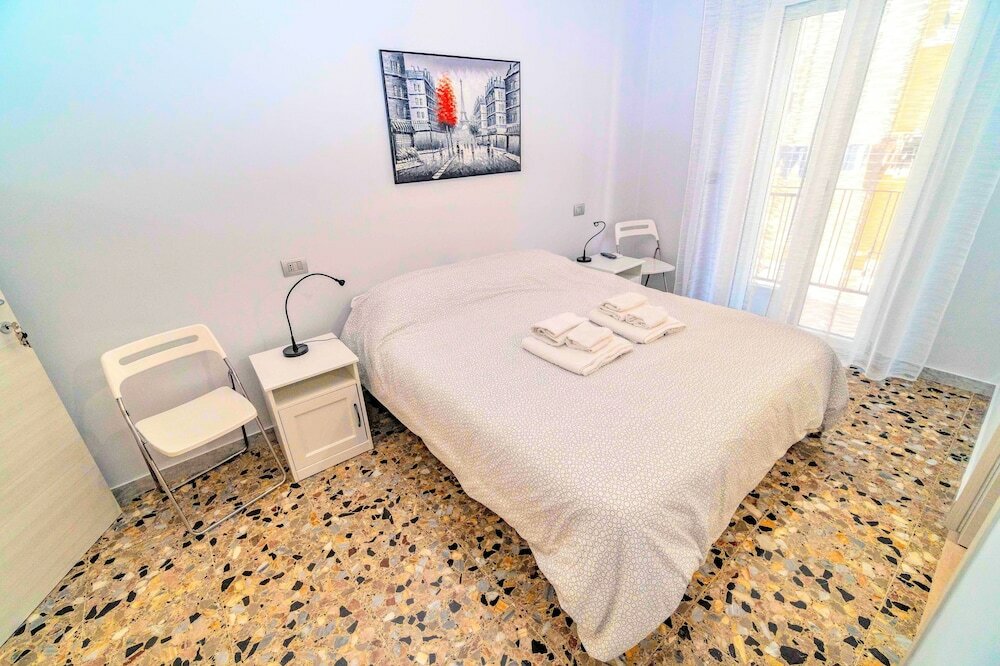 Фото Dimora Mastcarrir - Moderne camere in centro