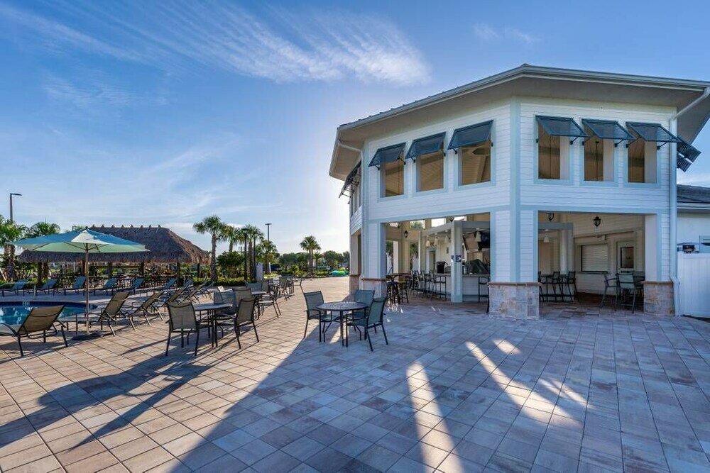 Фото 5br Pool Home in Storey Lake by Shv-4817