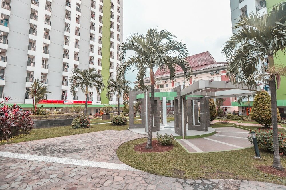 Фото Oyo 498 Green Lake View Ciputat Syariah