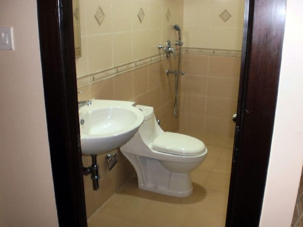 Фото Hotel Hilltop International