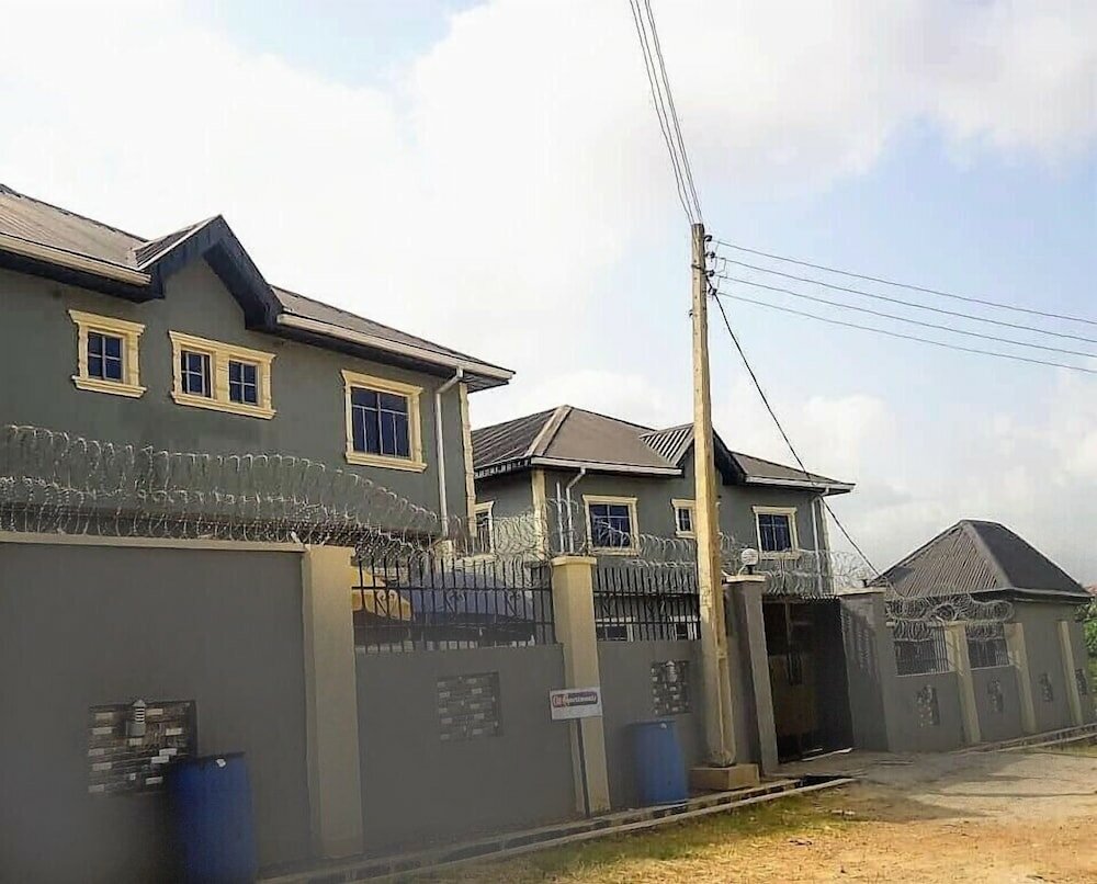 Фото O2 Apartments