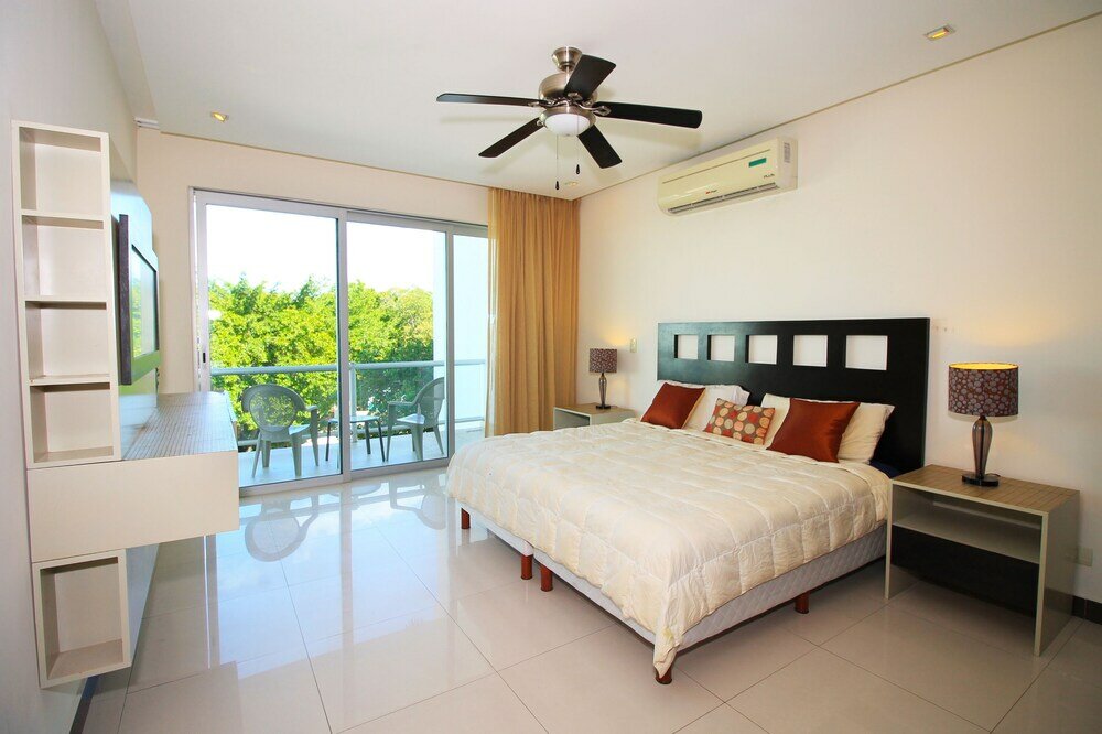 Фото Downtown Apartment Oasis 12