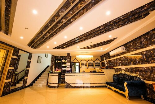 Гостиница Jing Pin Century Hotel в Короре