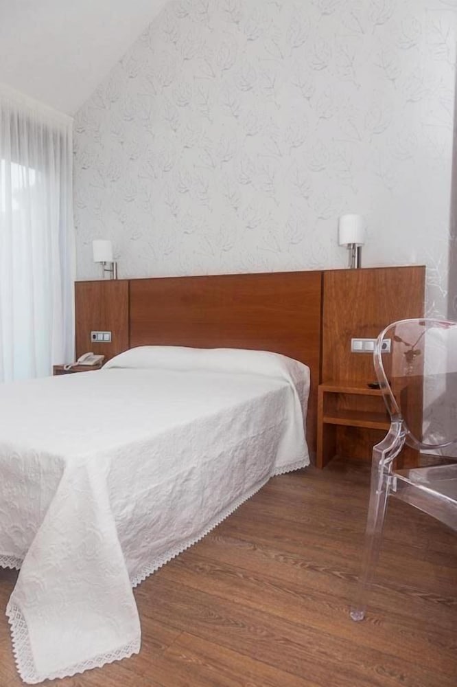 Фото Hotel Alén do mar