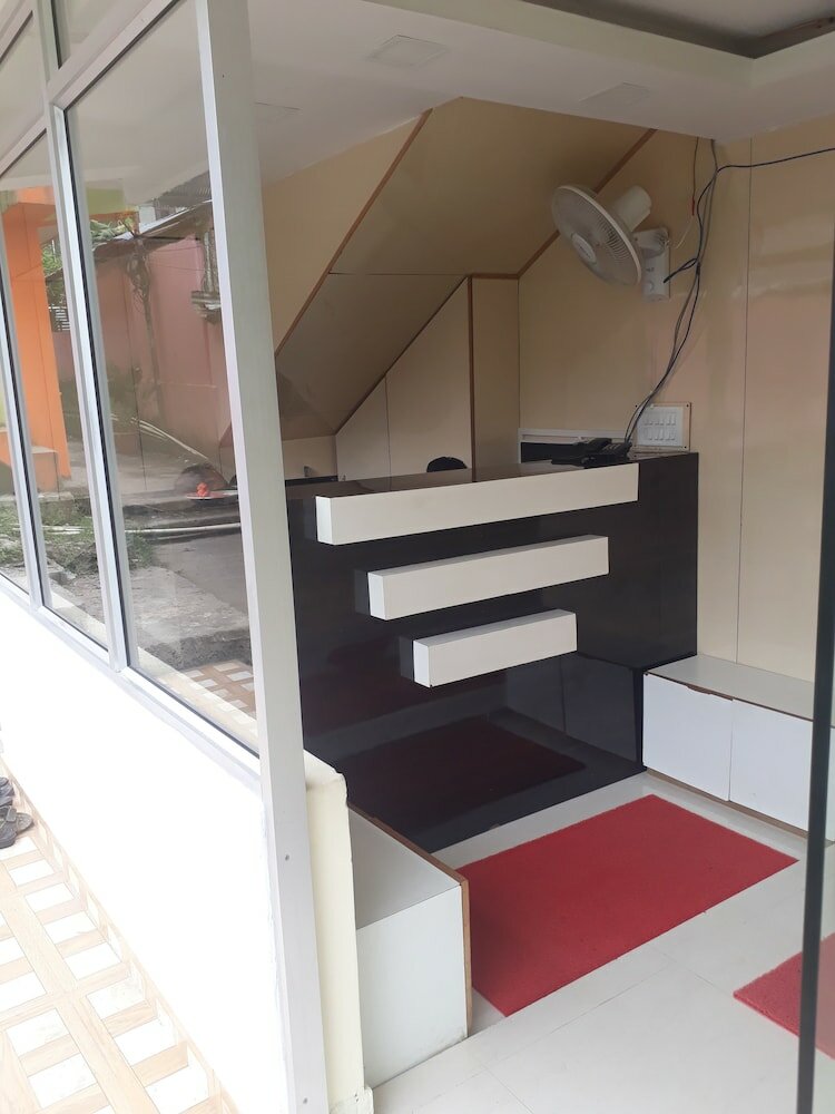 Фото Hotel Coral Inn