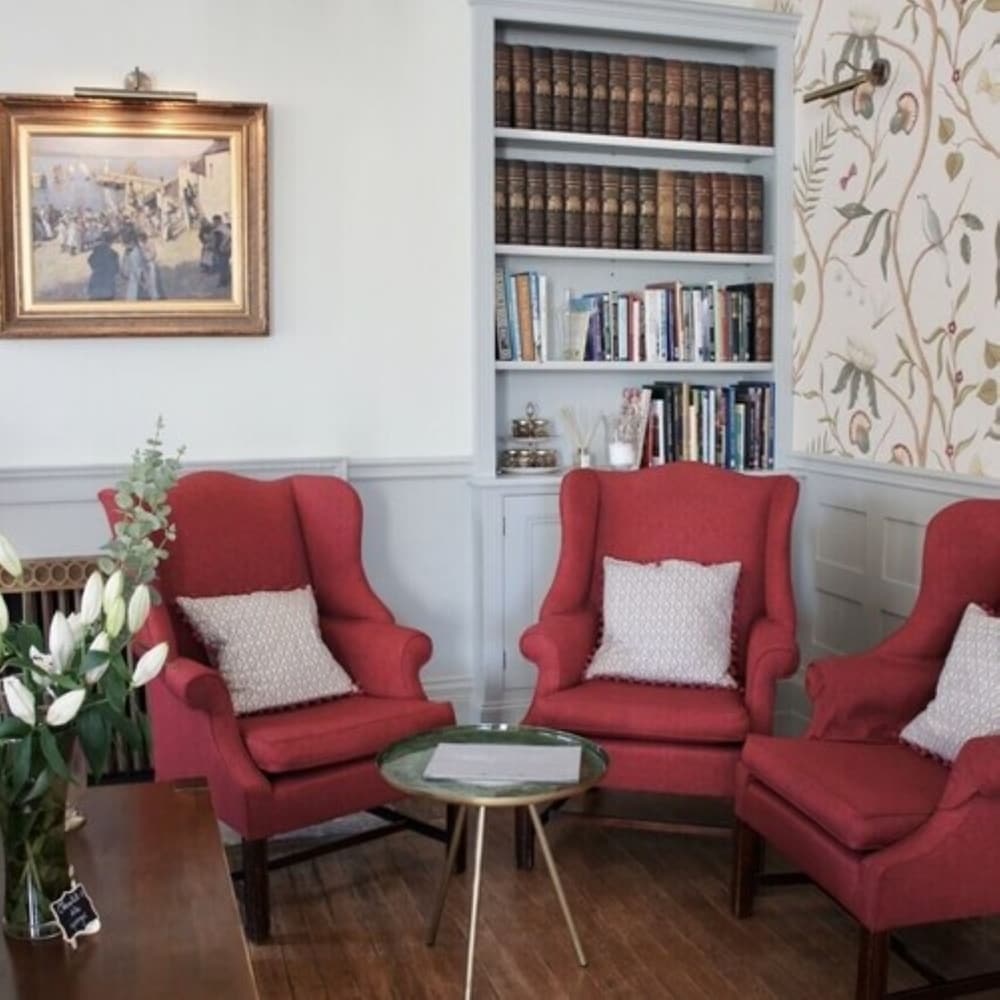 Фото Burleigh Court