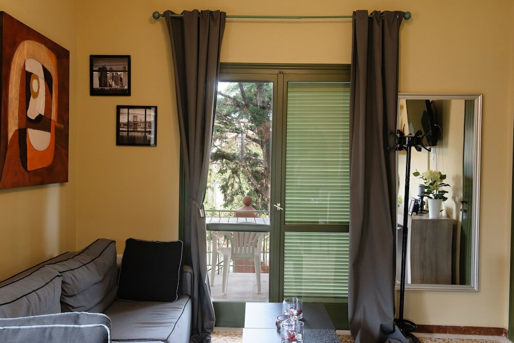 Фото Peris Beach Villa Galaxy near Athens Airport