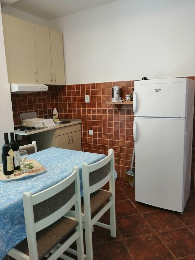 Фото Apartmani Mitrovic Podlicak