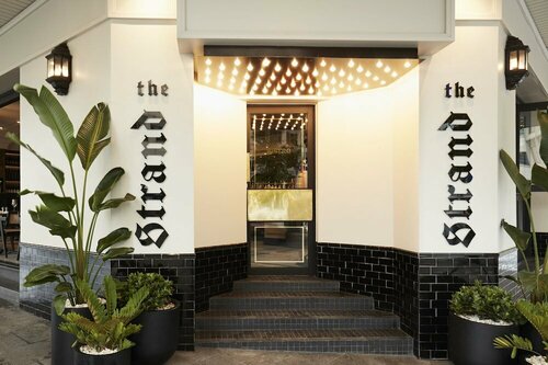 Гостиница The Strand Hotel в Сиднее