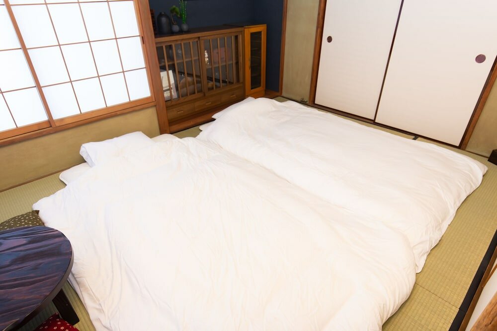 Фото Kagurazaka Retro Bar & Hotel