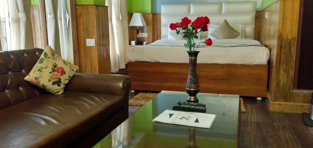 Фото Hotel Mount Royale