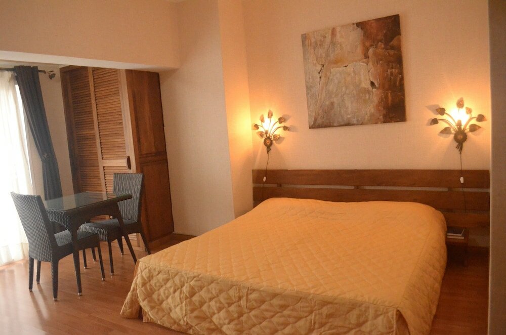 Фото Red Island Inn