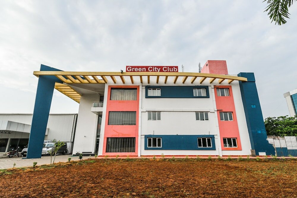 Фото Oyo 16633 Green City Club House