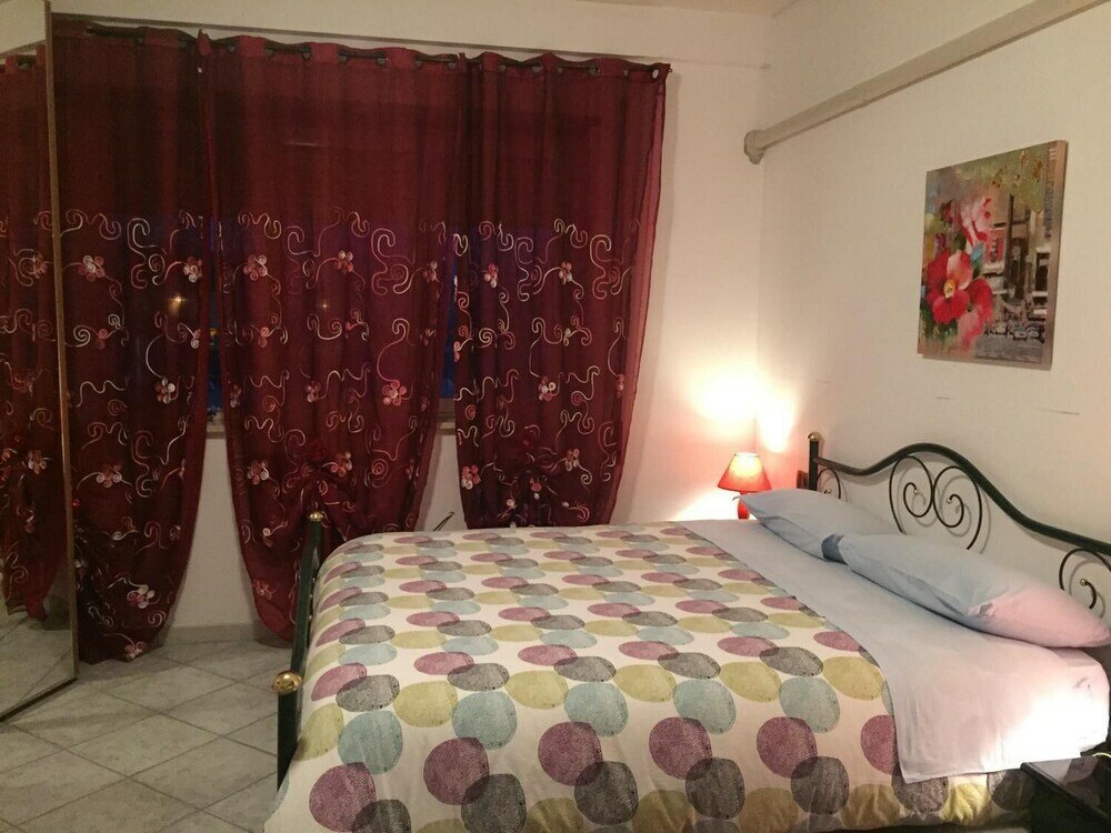 Фото M'ami Bed and Breakfast