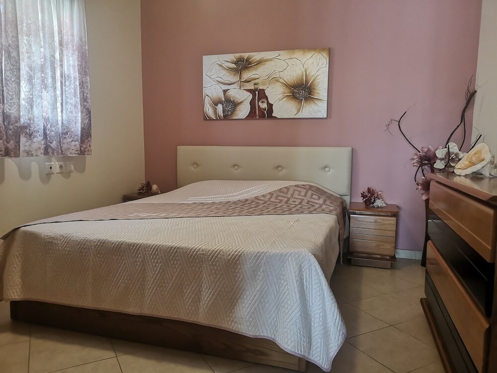 Фото Aracelia Villas with private pools