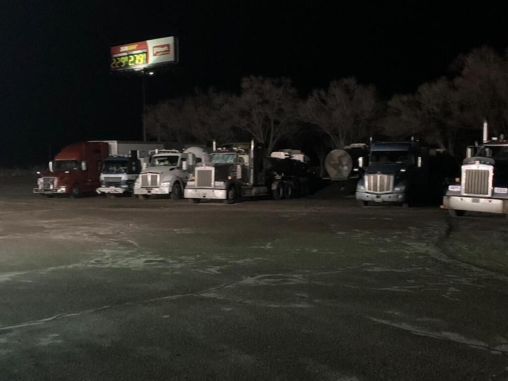 Фото Traveler's Inn