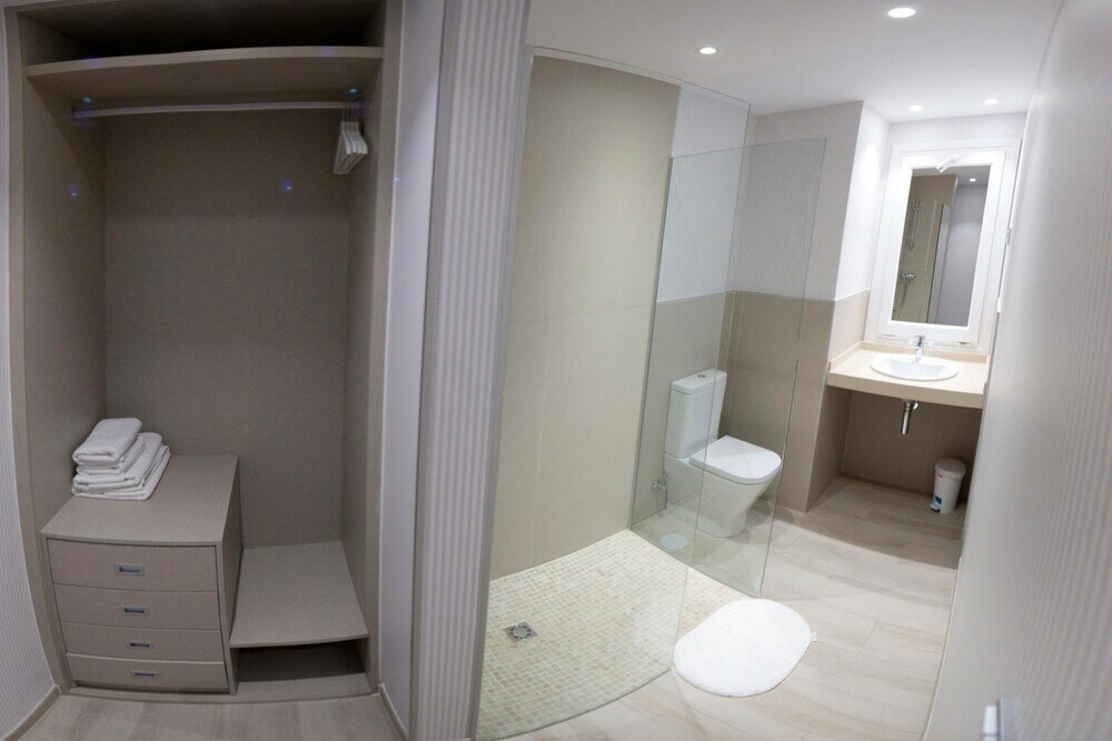 Фото Hostal Loimar