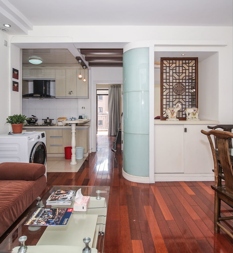 Фото Ellies Apartment Biyun Branch