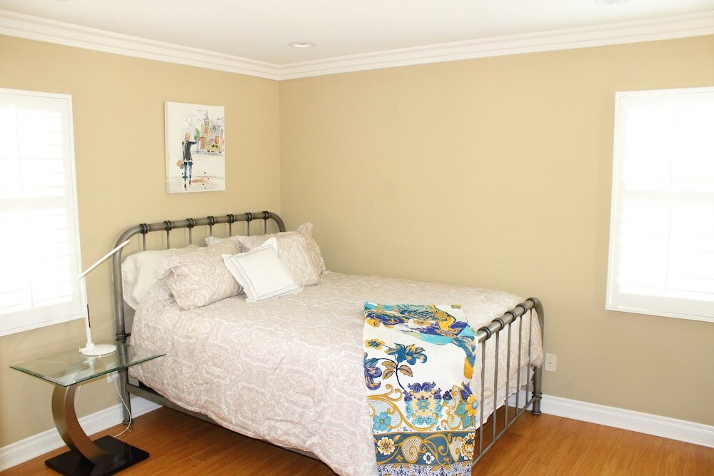 Фото Irvine Property 1