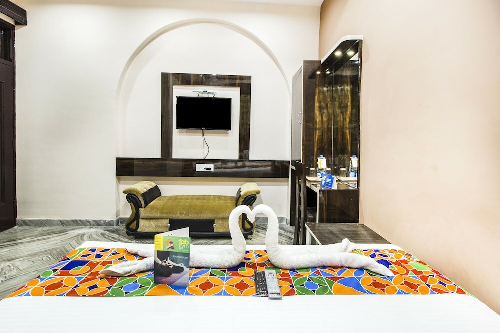 Фото FabExpress Sant Golden Temple