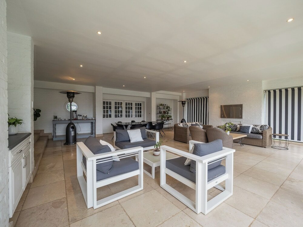 Фото Oxford Healthcare Retreat