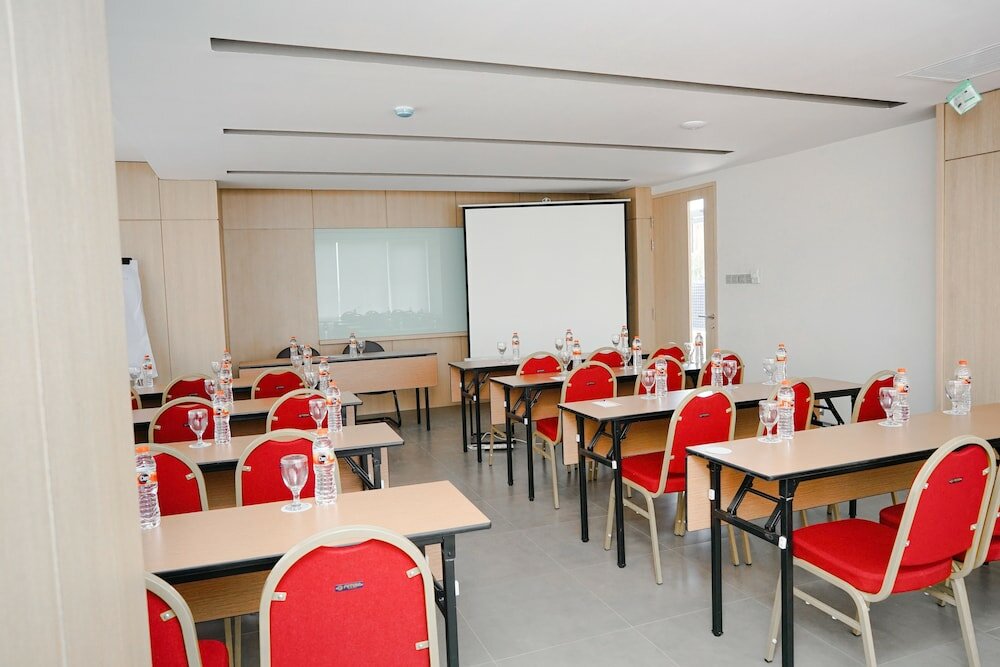 Фото Aveta Hotel Malioboro