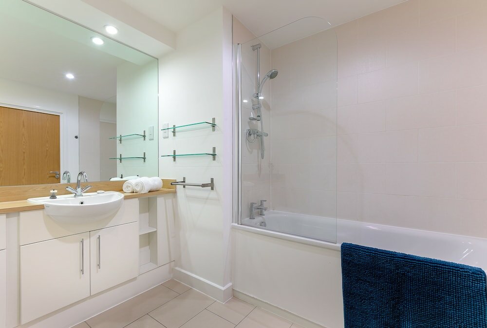 Фото Bright Comfy 2 bed in trendy Dalston