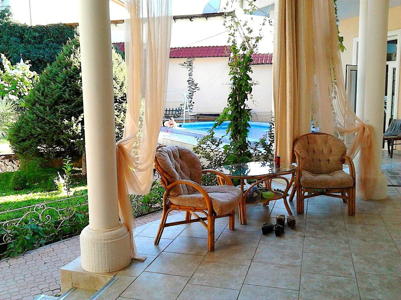 Фото отеля 1