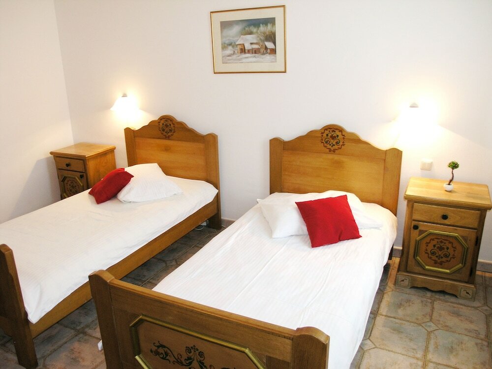 Фото Hotel Kralj Tomislav