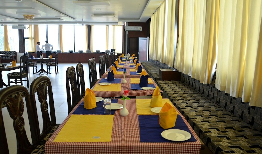 Фото Hotel Khajuraho Temple View