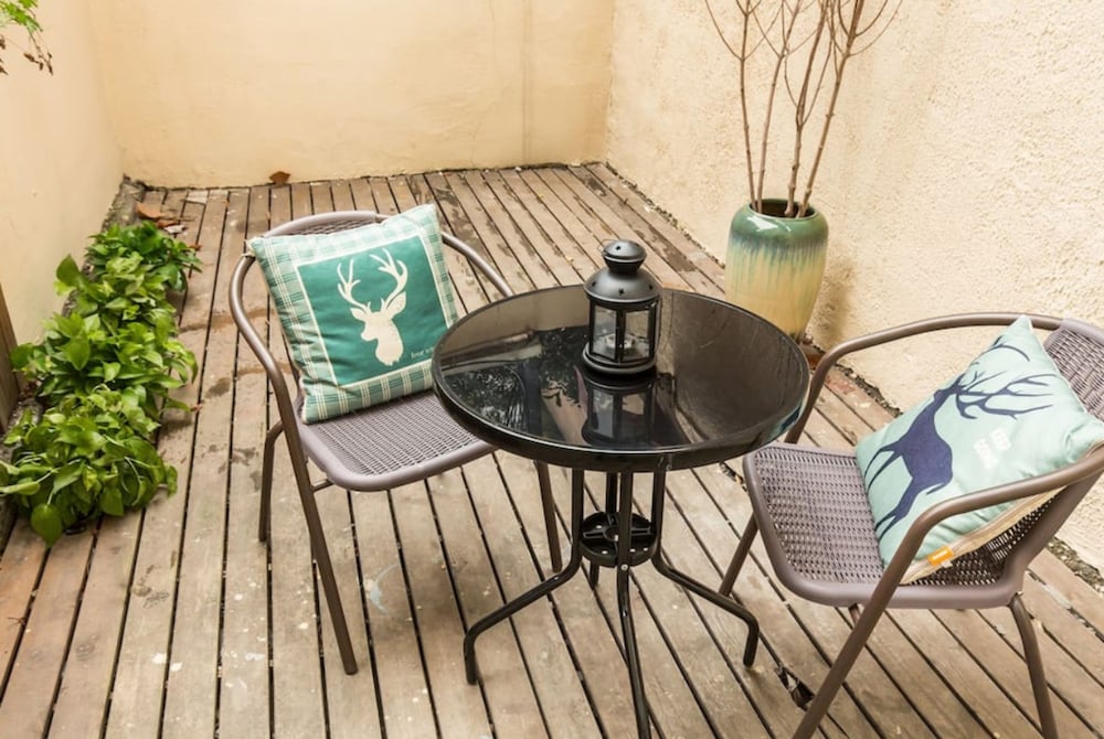 Фото Shanghai Yanshe Huashan Road Branch