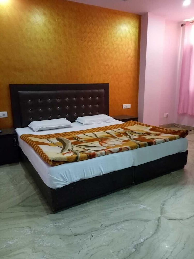 Фото Hotel Raj International Dx