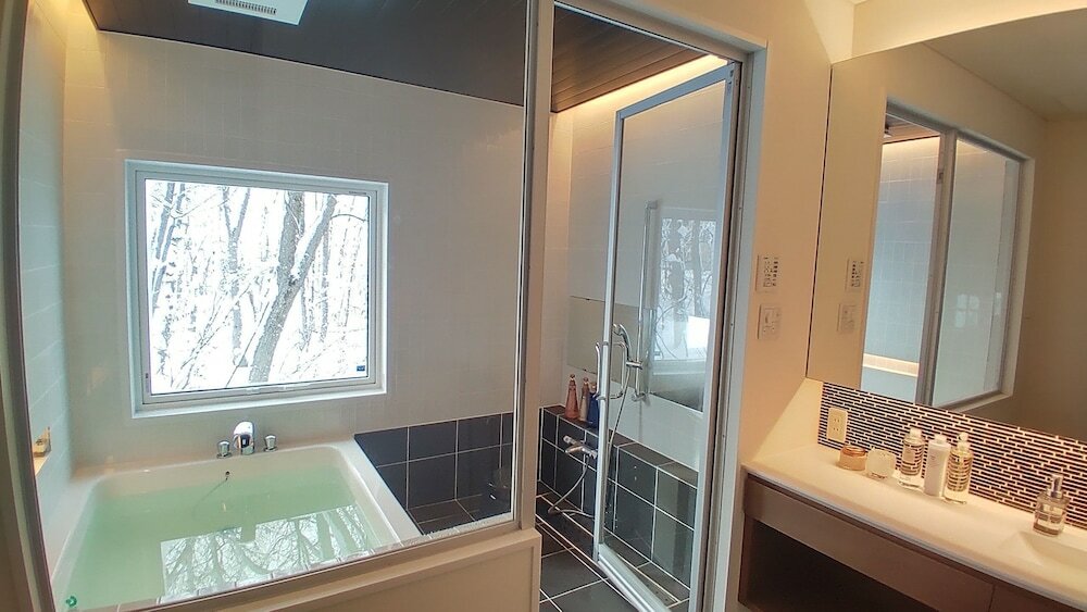 Фото White Tree Lodge