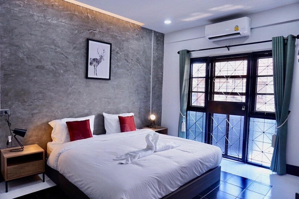 Фото Bhundaree Richy