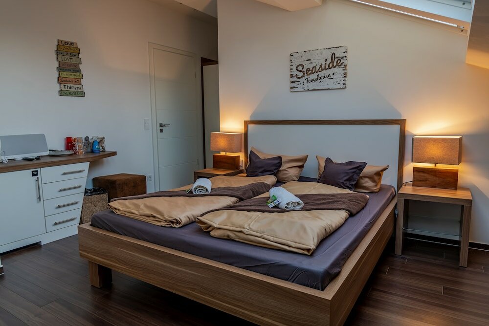 Фото Seaside-Townhouse