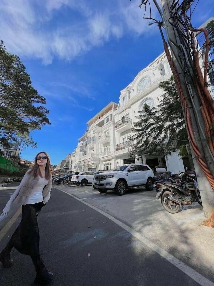 Фото New Life Dalat Hotel