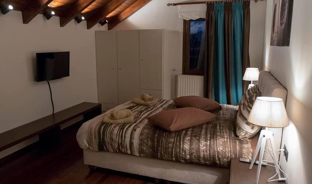 Фото Vintage Suites Trikala