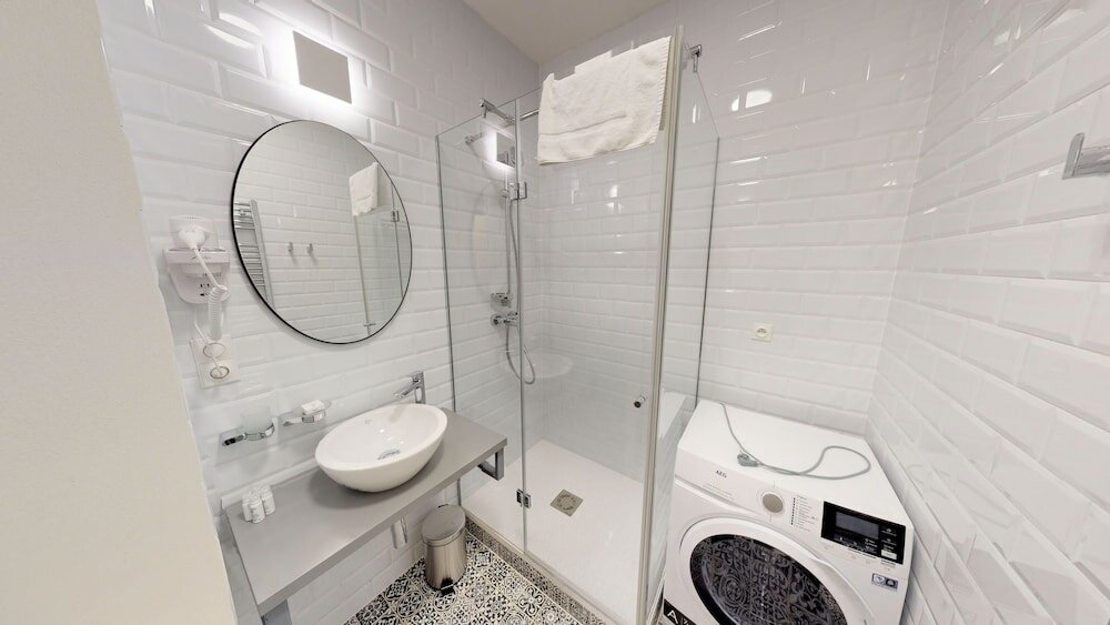 Фото Empirent Garden Suites