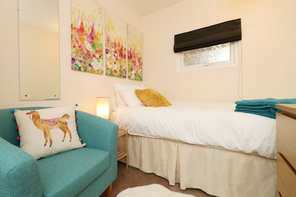Фото 3 Bed Apartment - Mermaid Quay