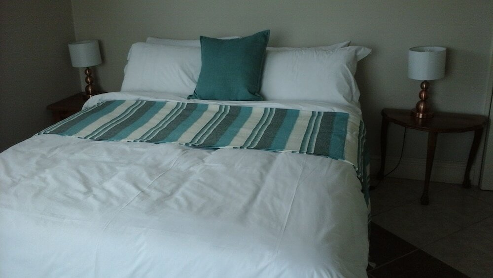 Фото The Whales Beach House