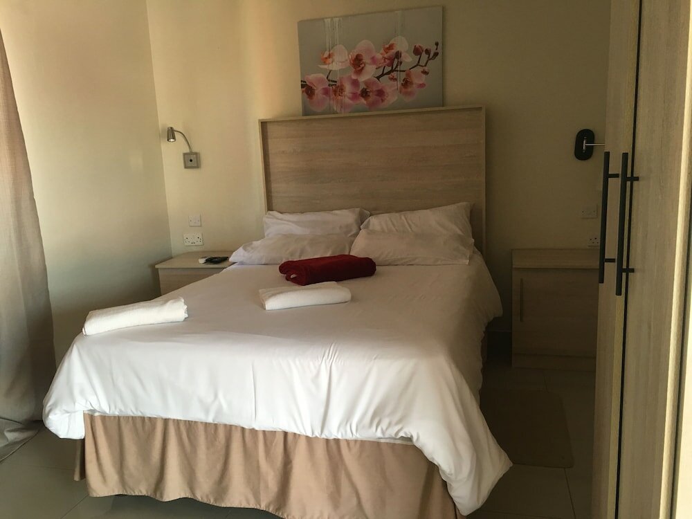 Фото Pleassure Suites