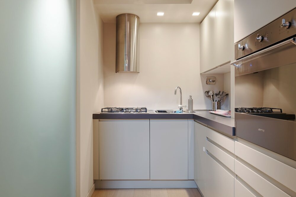 Фото In the Shadow of the Two Towers