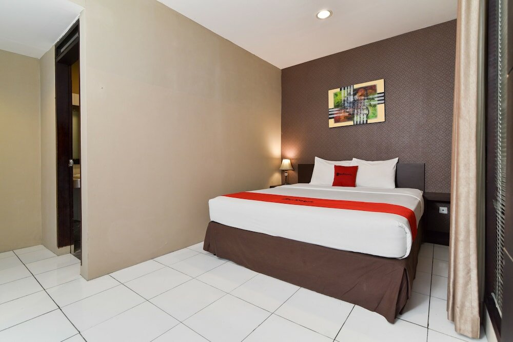 Фото RedDoorz Plus @ Raya Legian