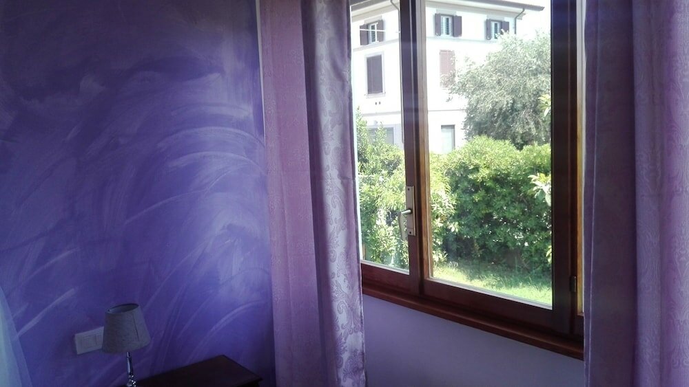 Фото La Bouganville B&b