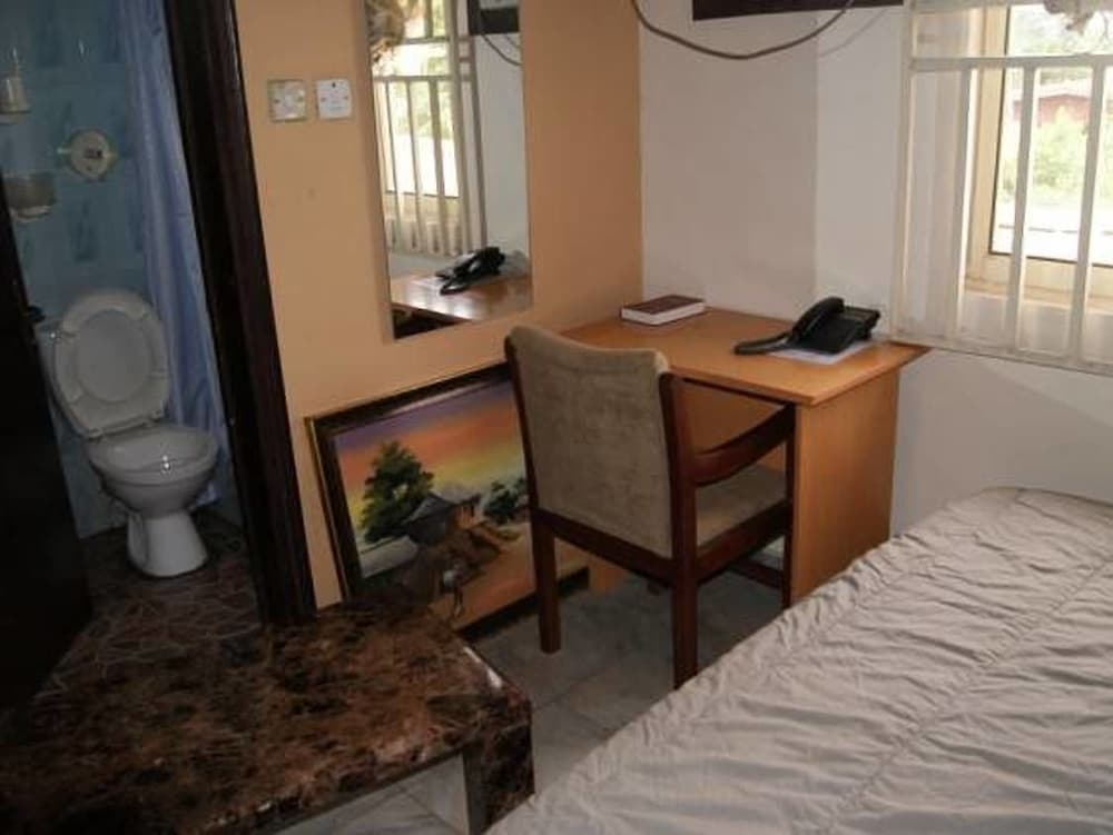 Фото Supreme Place Hotel Abuja