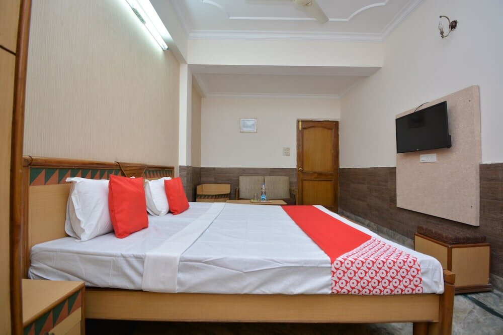 Фото Oyo 40230 Hotel Royal Palace