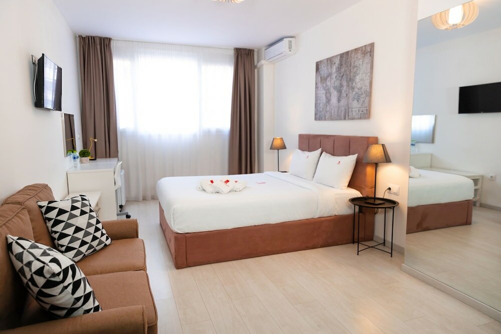 Фото City Plaza Apartments & Rooms