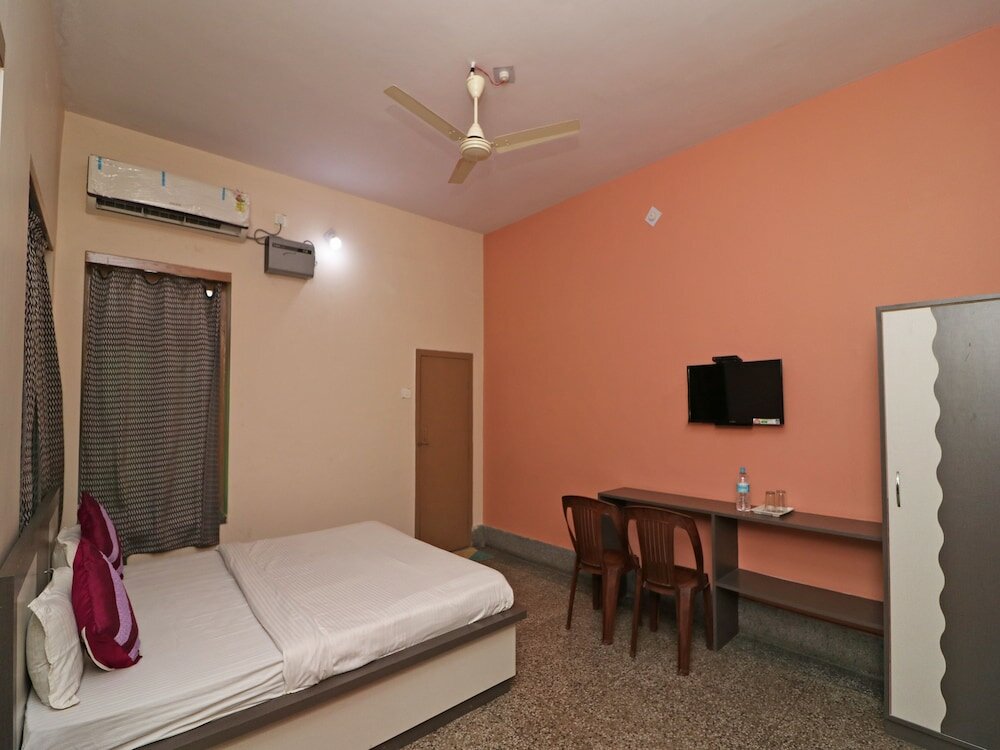 Фото Hotel Saraogi